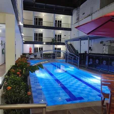 ויז'אוויסנסיו Confort Plaza Hotel מראה חיצוני תמונה