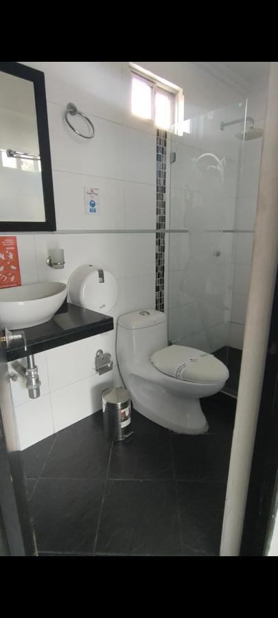 ויז'אוויסנסיו Confort Plaza Hotel מראה חיצוני תמונה