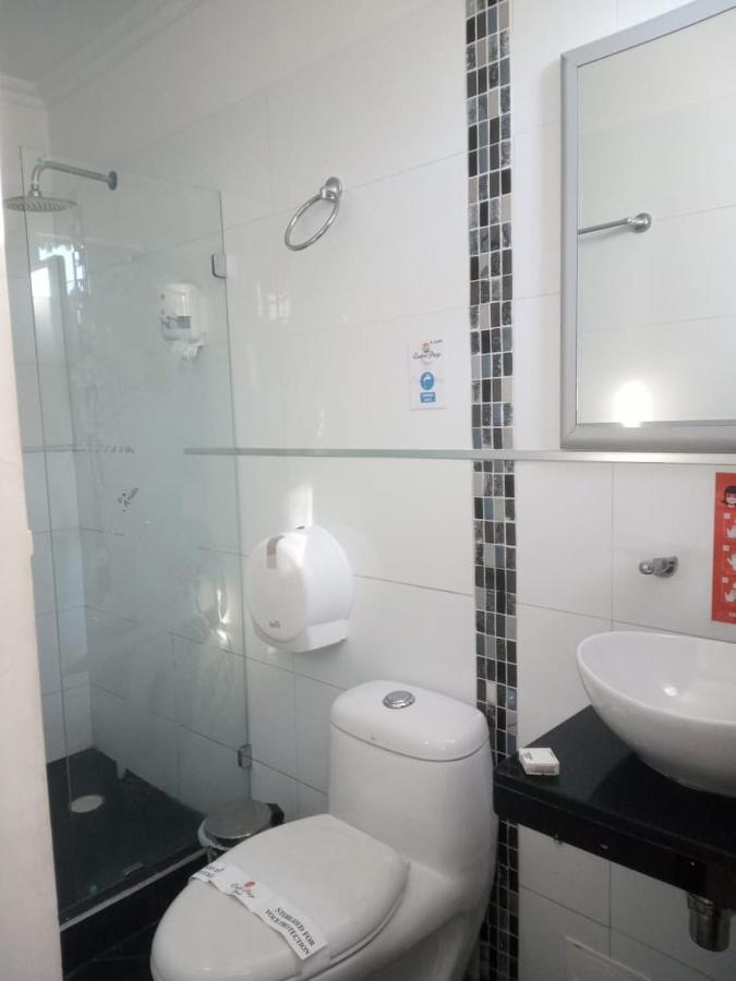 ויז'אוויסנסיו Confort Plaza Hotel מראה חיצוני תמונה