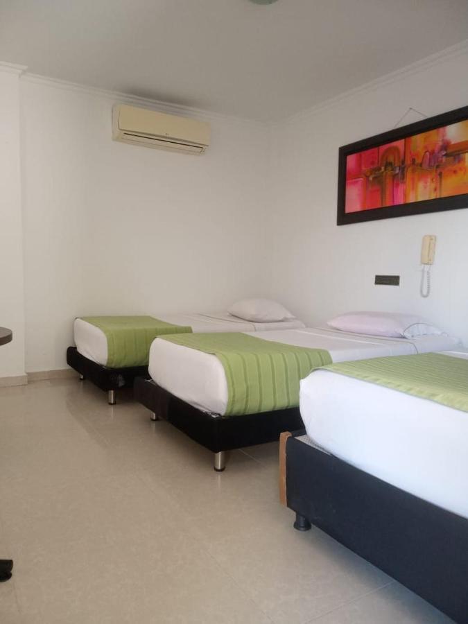 ויז'אוויסנסיו Confort Plaza Hotel מראה חיצוני תמונה