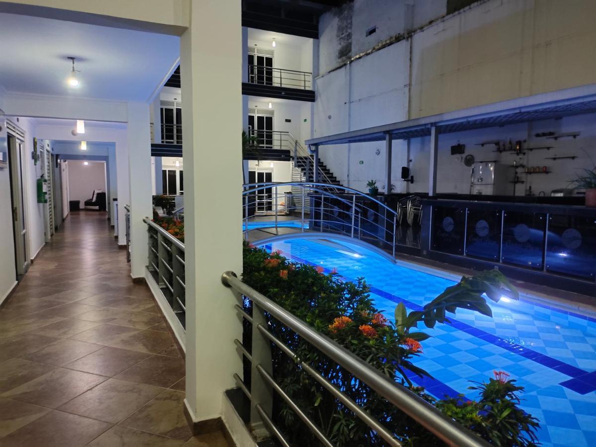 ויז'אוויסנסיו Confort Plaza Hotel מראה חיצוני תמונה