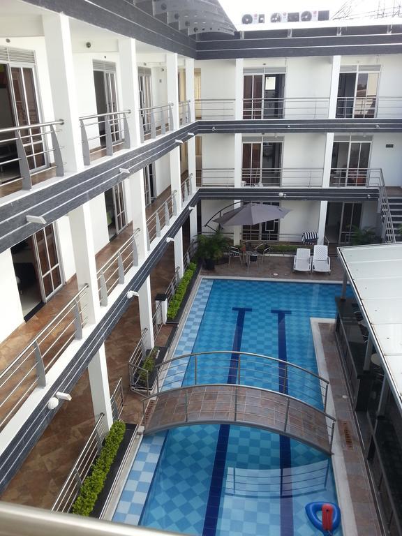 ויז'אוויסנסיו Confort Plaza Hotel מראה חיצוני תמונה